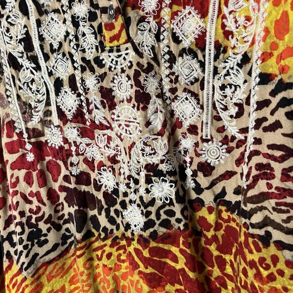 Savanna Jane Womens Top Embroidered Animal Print Tunic Top Blouse Size S 219 - Picture 3 of 8